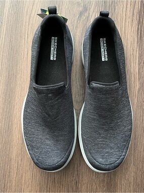 Skechers Goga Mat Ultra Go Slip-On Ortholite Walking Shoes Gray Women’s 8.5 New